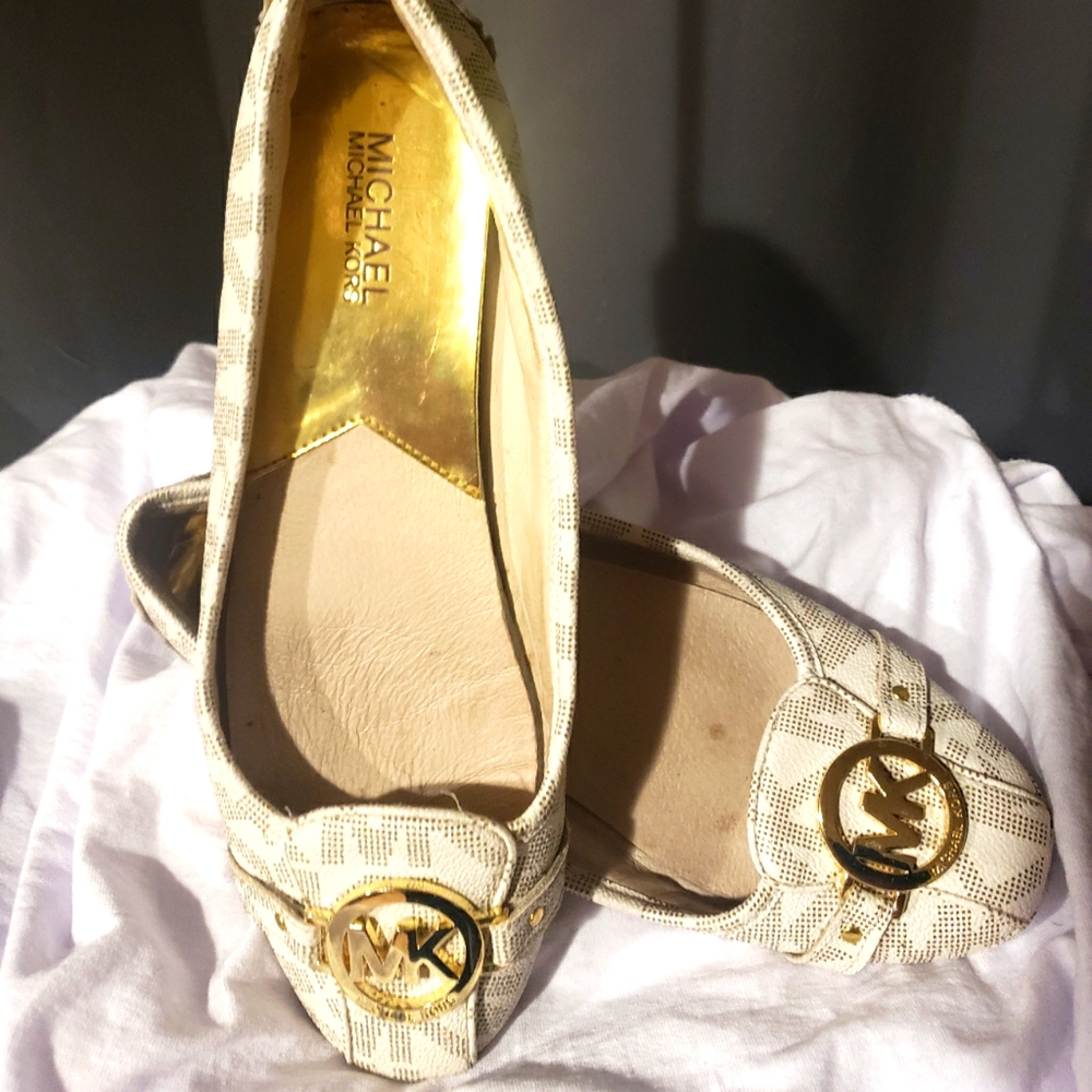 Michael Kors flats